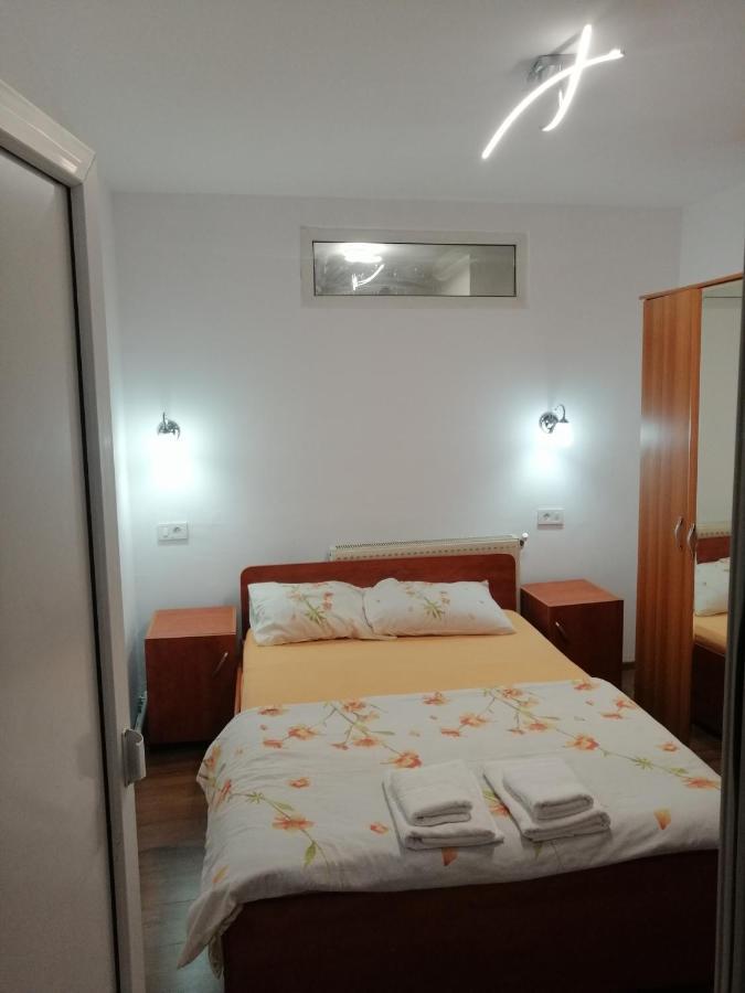 Vila Elly Piatra Neamt Exterior photo