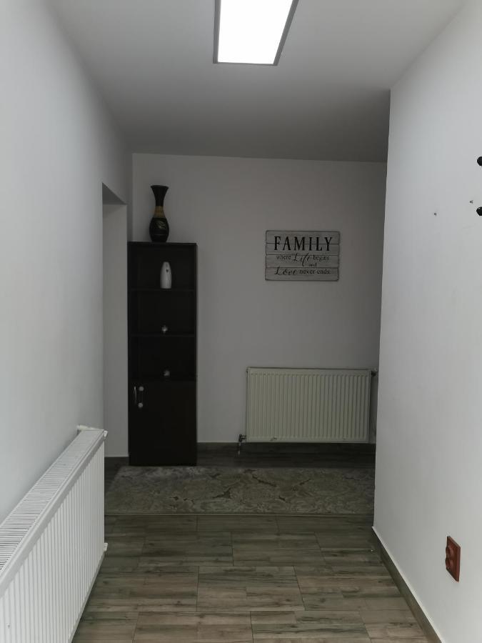 Vila Elly Piatra Neamt Exterior photo