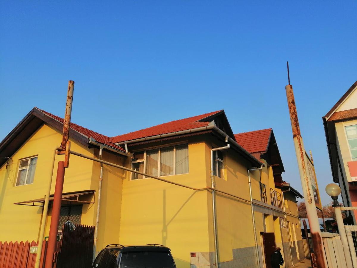 Vila Elly Piatra Neamt Exterior photo
